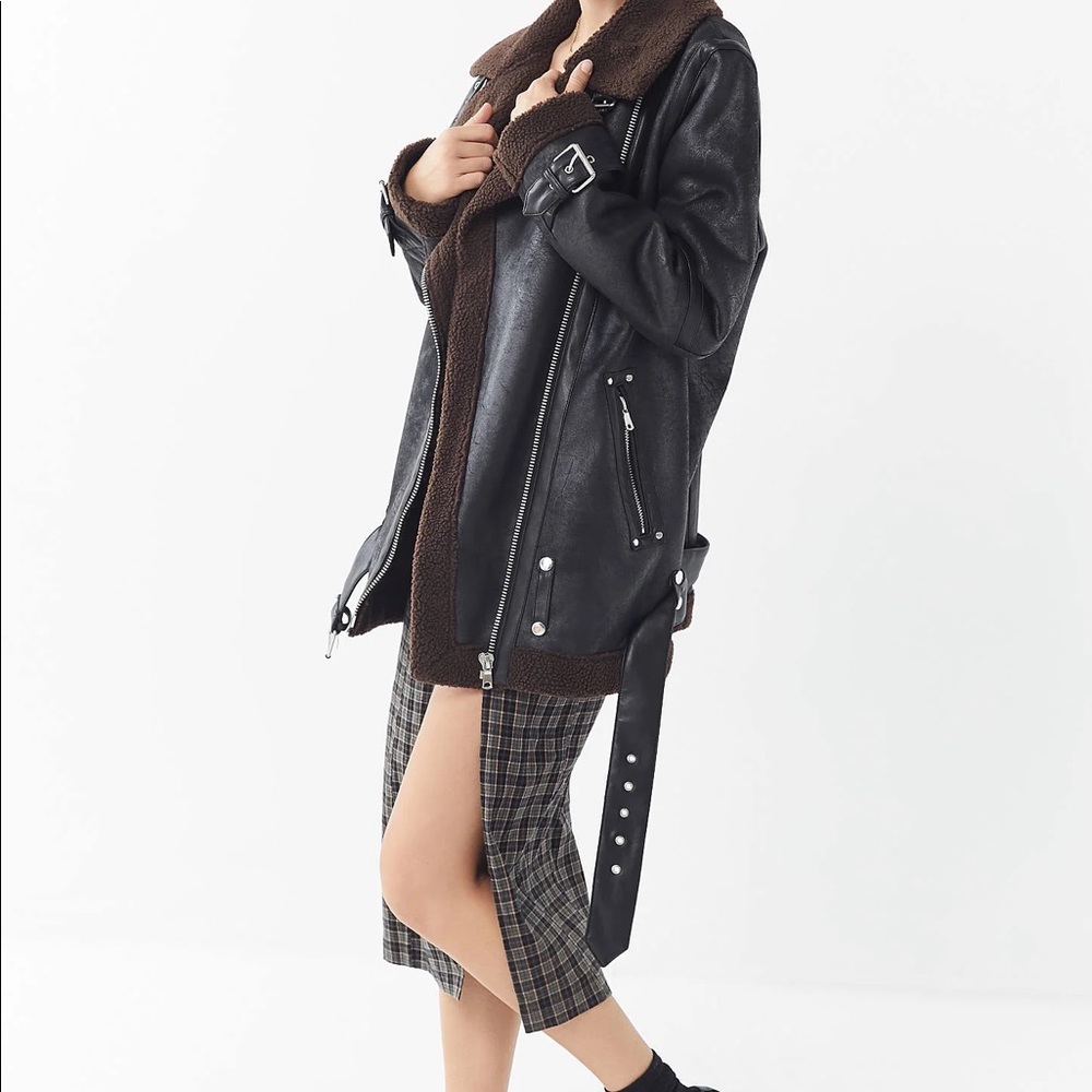 UO oversized faux leather aviator jacket in black & brown; size small